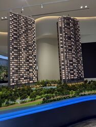 River Modern (D9), Apartment #528372461